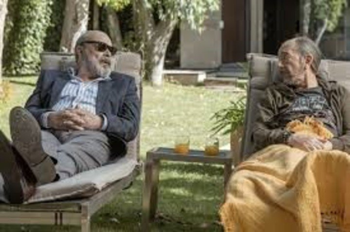 Antonio Resines y Miguel Rellán en "Sentimos las molestias". Alta química entre los dos actores españoles.