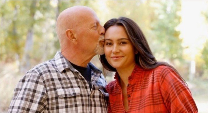 Bruce Willis y su esposa desde 2009, Emma Heming, en una foto de noviembre 2023. IG