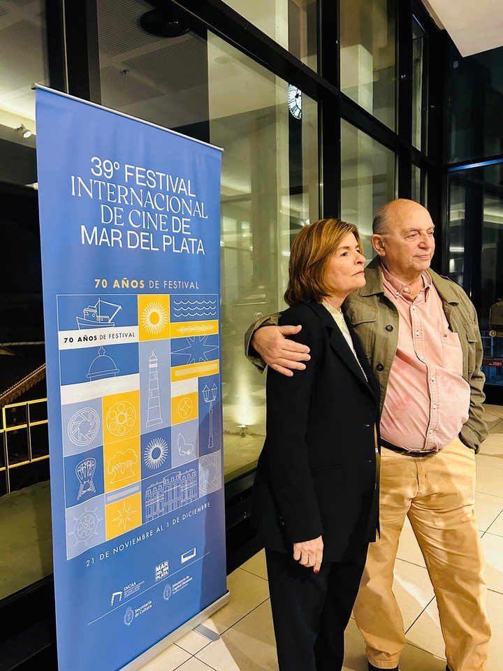 Teresa Costantini y Mauricio Wainrot, en el Festival de Mar del Plata 2024, donde mostraron el documental.