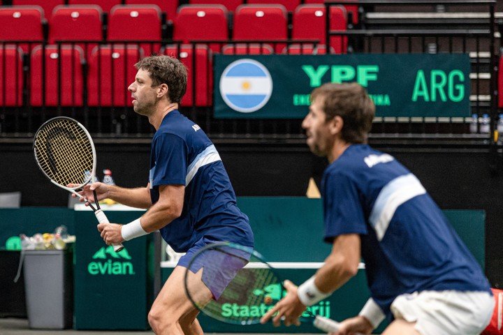 Zeballos y Molteni tuvieron un miércoles de doble turno en Groningen. Foto Prensa AAT