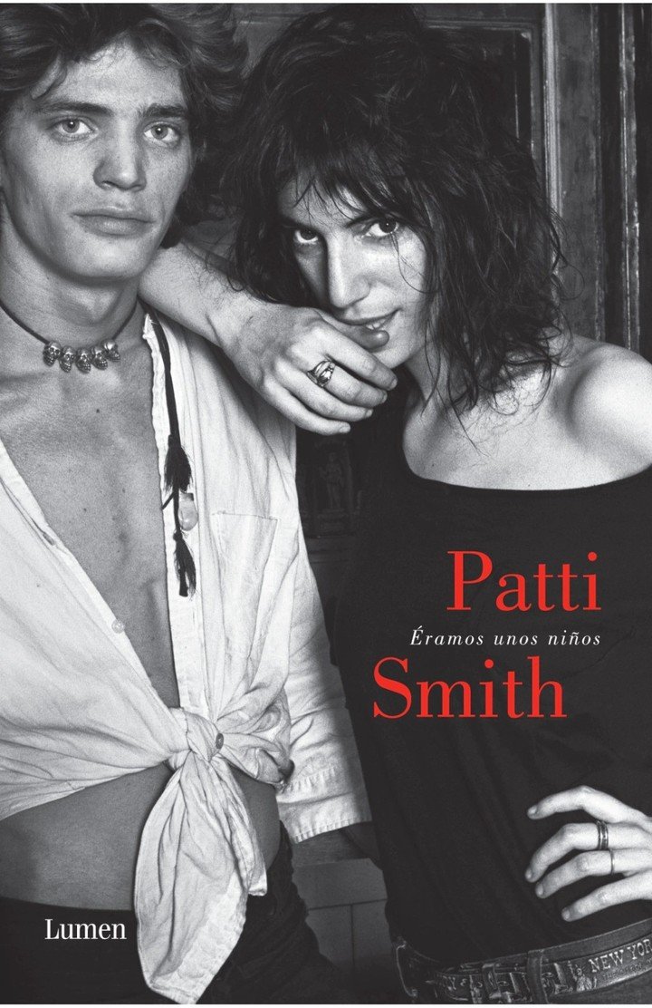 “Éramos unos niños", el libro en el que Patti Smith narró su vínculo con el fotógrafo Robert Mapplethorpe.