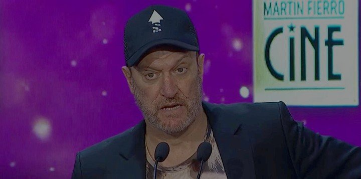 Benjamín Ávila, en los Martín Fierro de Cine y Series 2025.