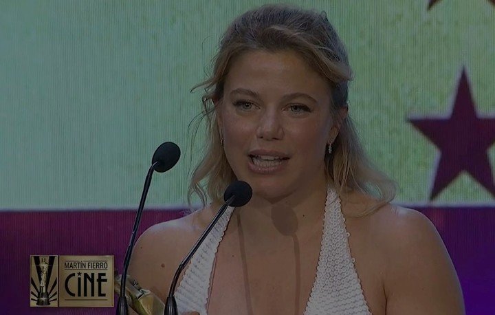 Sorpresa: Justina Bustos, mejor actriz de reparto. 