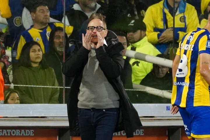 Holan se fue luego de ser el mejor del año.
Foto: Marcelo Carroll