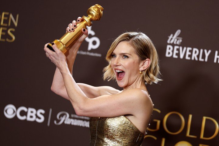 Rhea Seehorn, que actuó en "Better Call Saul", y nunca había sido nominada, ganó por "Pluribus". Foto EFE 