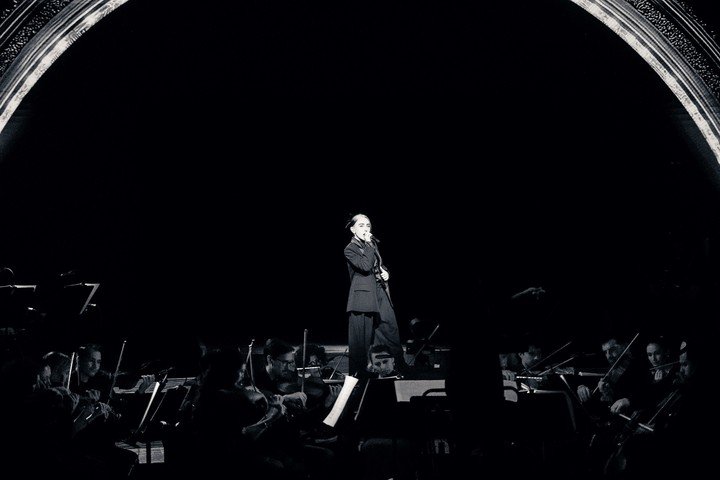 Nicki Nicole y una orquesta de más de 70 músicos iluminaron la noche de Buenos Aires. | Fotos: Prensa Dale Play