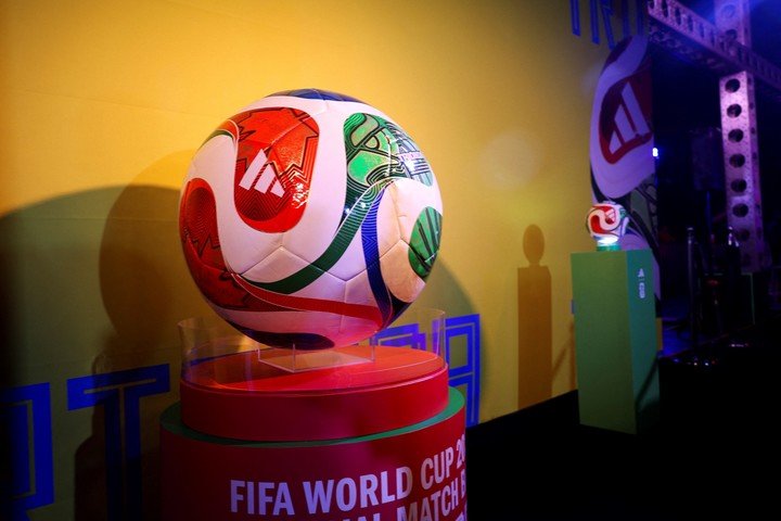 The official ball of the 2026 FIFA World Cup named "Trionda" is displayed during a presentation event in Mexico City, Mexico, October 3, 2025. REUTERS/Luis Cortes