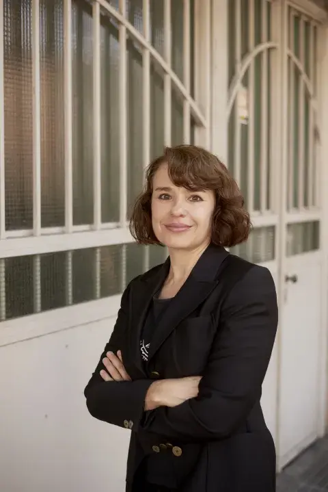 betina-gonzalez-verti.jpg betina-gonzalez-verti.jpg