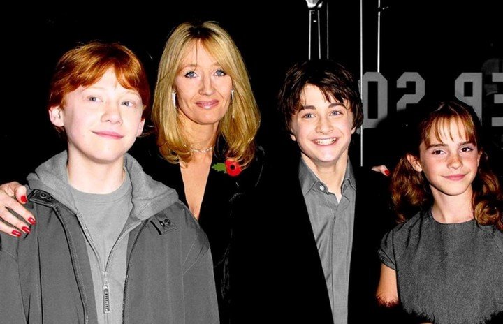 La autora J.K. Rowling y el trío protagónico. La fortuna de Rowling asciende a 1.000 millones de euros.