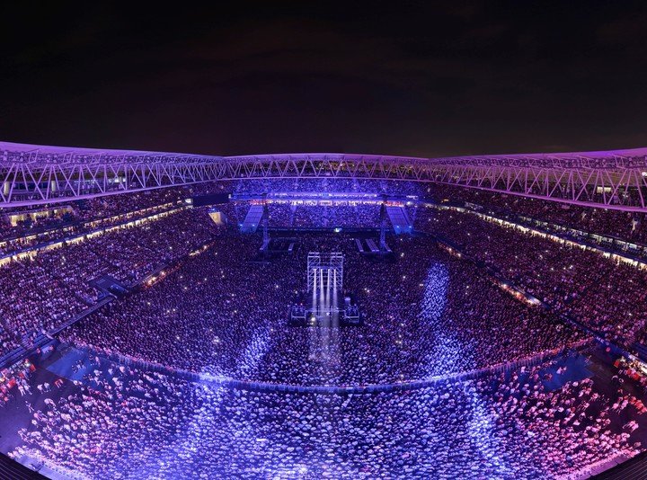 El estadio del Espanyol de Barcelona, repleto para el show que brindaron Romeo Santos y Prince Royce. Fotos: Masqlive