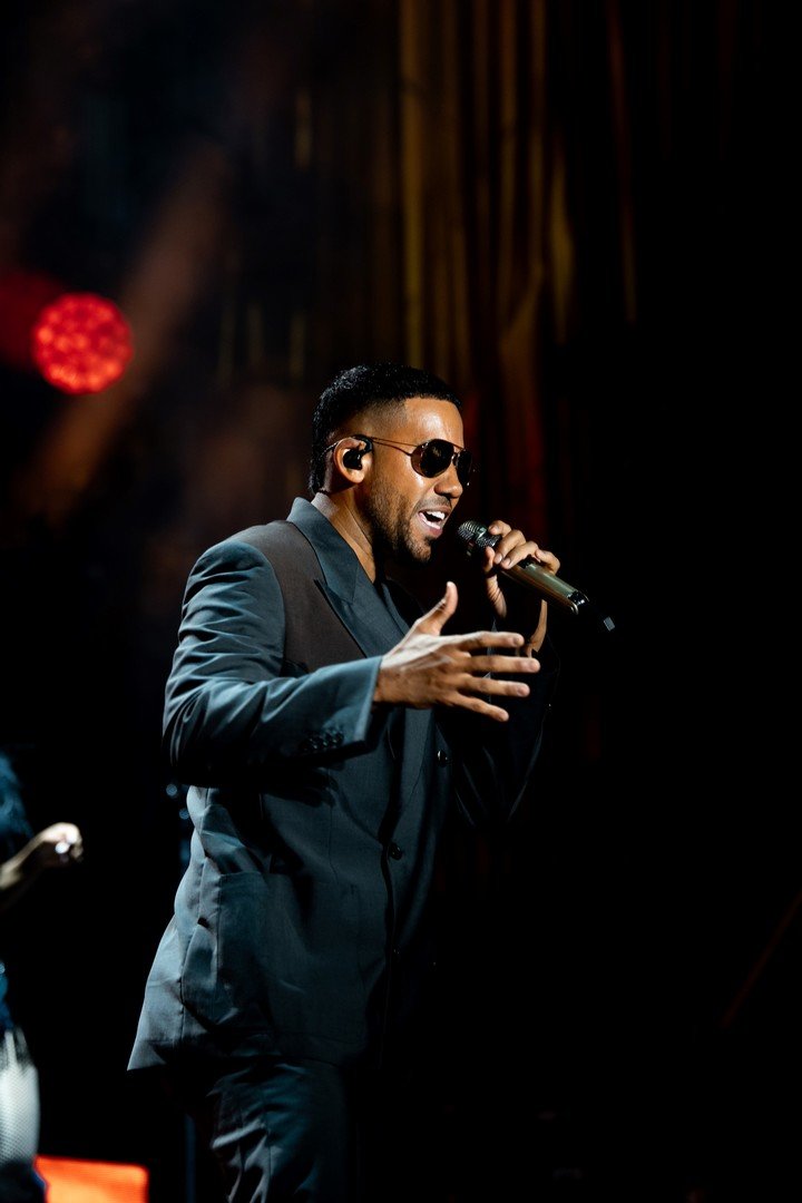 Romeo Santos desplegó todo su carisma arriba del escenario. Fotos: Masqlive