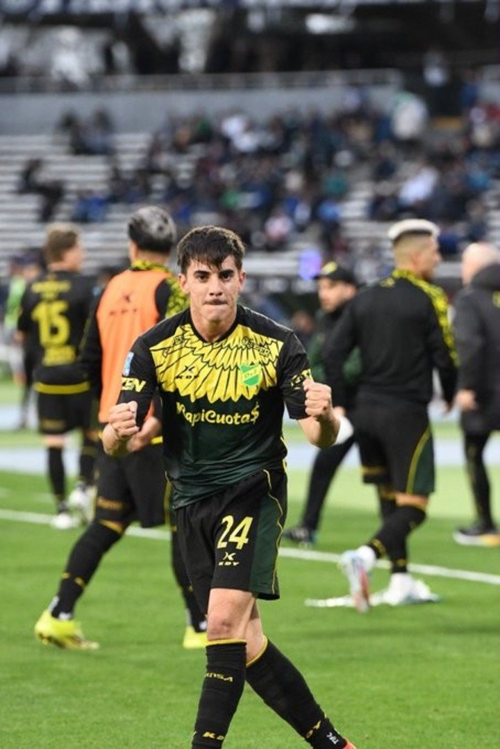 Defensa se llevó un triunfazo del Kempes y se ganó un lugar entre los mejores 16 del Clausura.